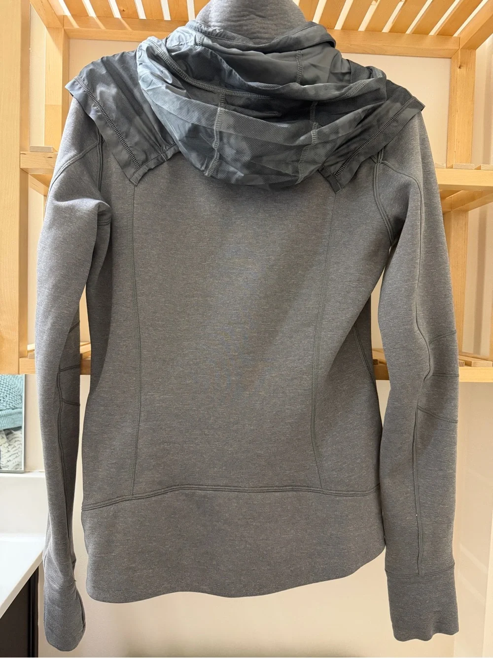 Lululemon Snug Sprinter Jacket